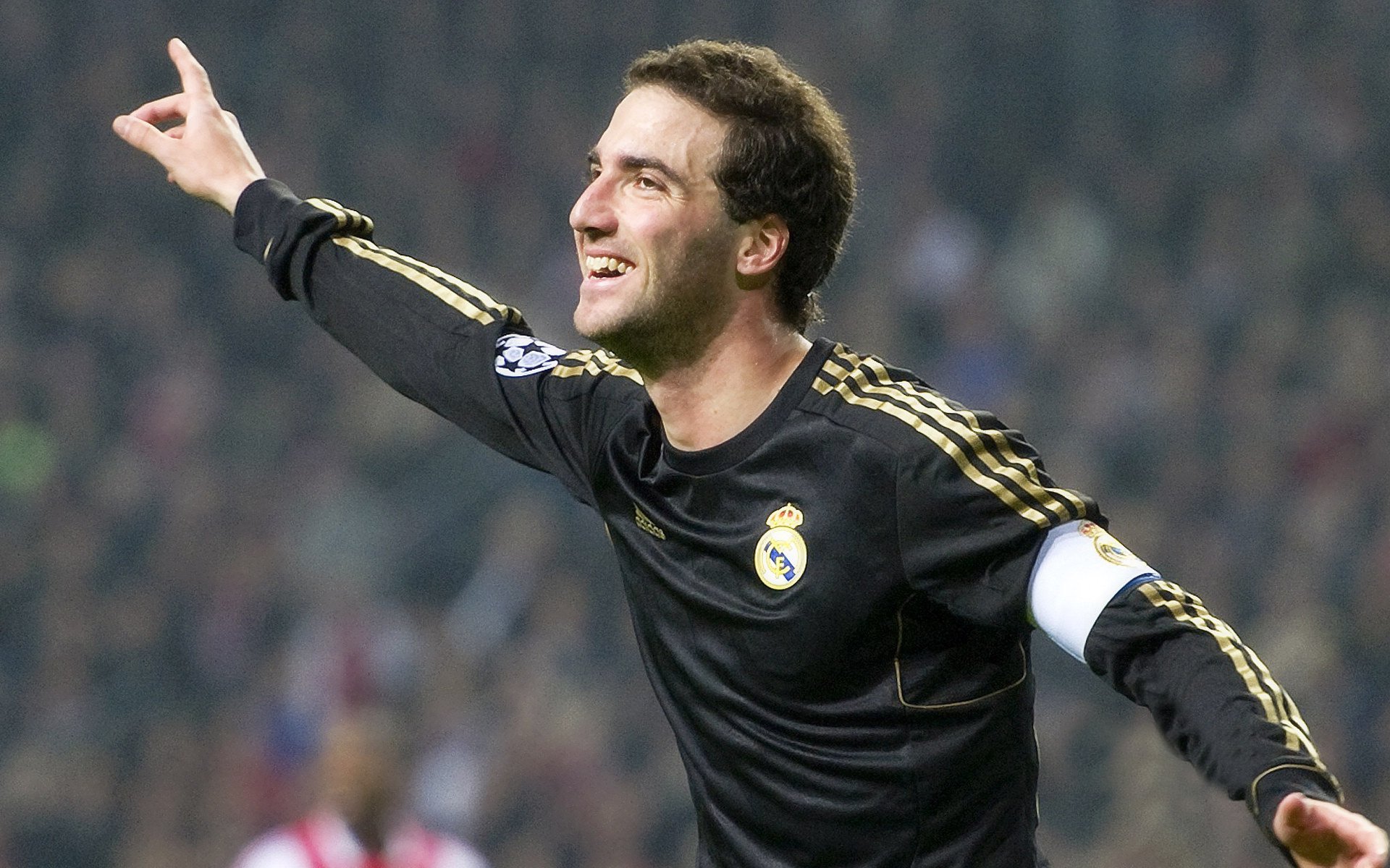 “传奇回顾：詹姆斯生涯最经典的五场比赛”，詹姆斯10大经典比赛